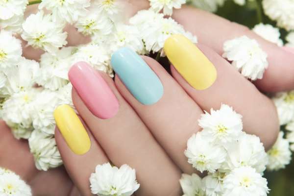 Самый модный маникюр весны: 7 стильных идей